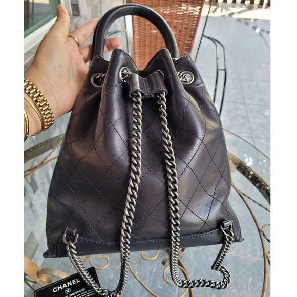 ❌SOLD❌SUPER CUTE!Chanel Bag Black Backpack Quilted Calfskin/Can use as a HandBag - Picture 3 of 16